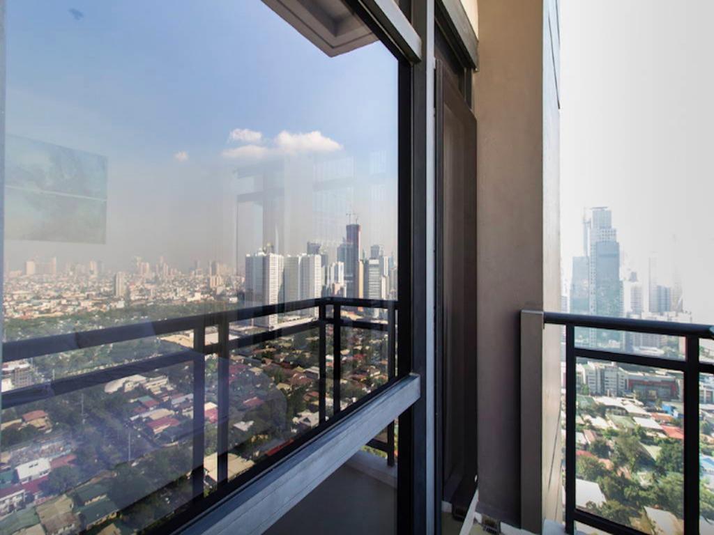 The Gramercy Residences By Stayhome Asia Макати Экстерьер фото